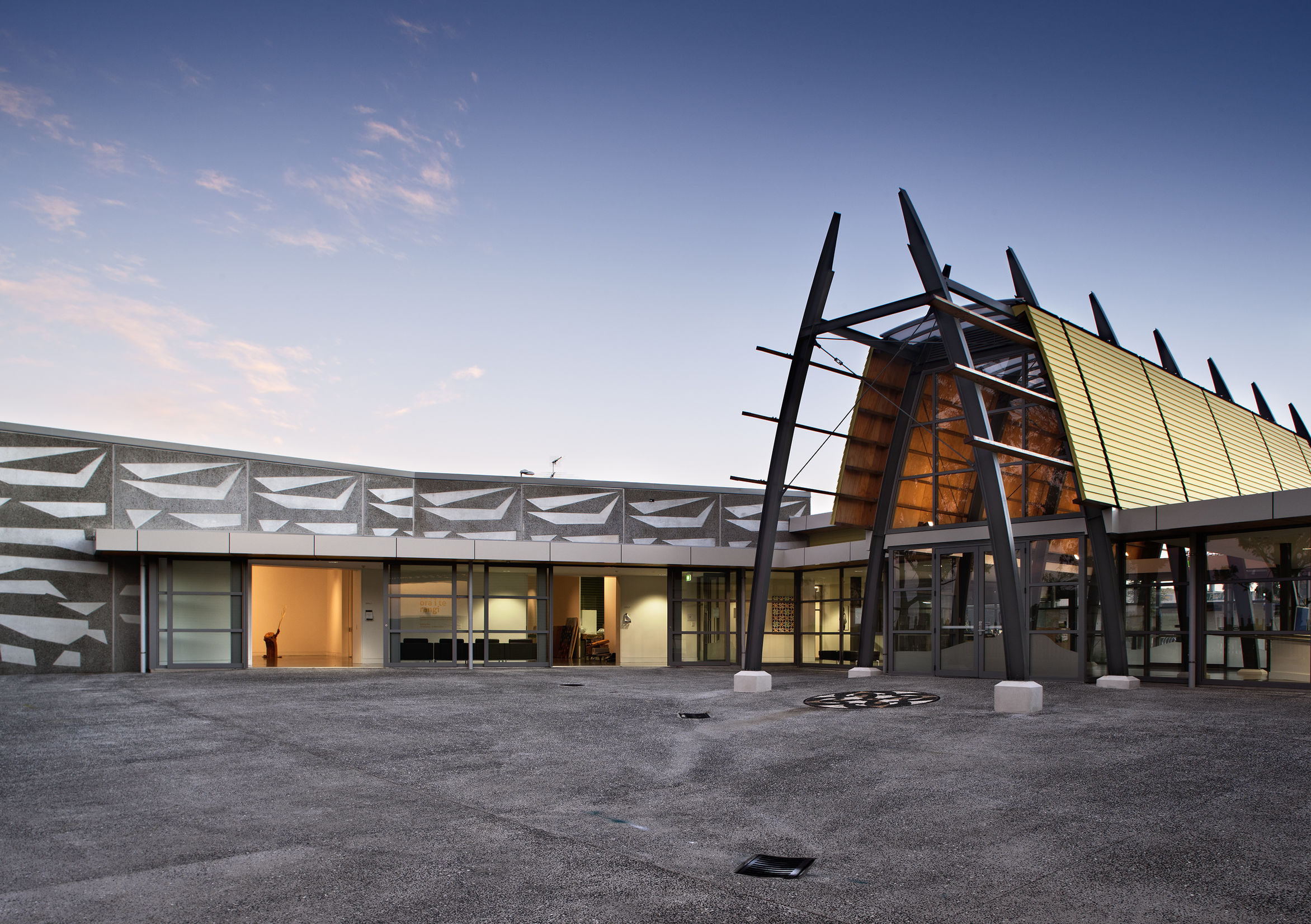 Mangere Arts Centre Best Awards